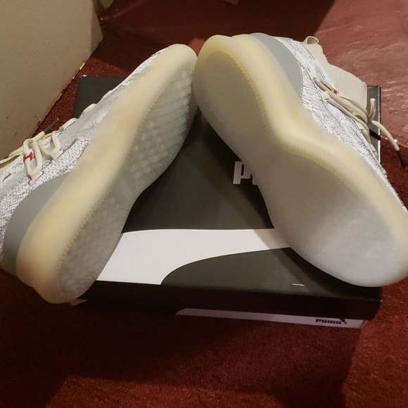 Sneakers - Picture 6 of 8